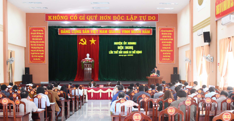 Quang cảnh Hội nghị Ban Chấp hành Đảng bộ huyện Kbang lần thứ 7. Ảnh: Minh Nguyễn