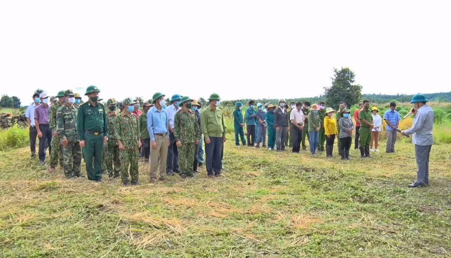 Lễ ra quân triển khai mô hình. Ảnh: Vũ Chi