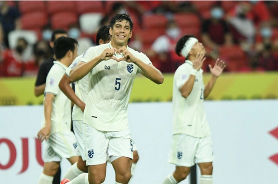 Trung vệ Dolah ghi bàn thắng 