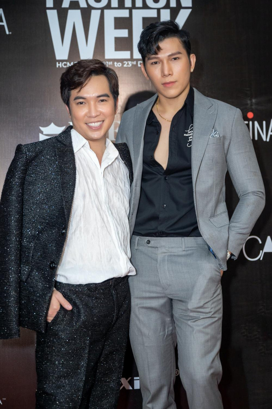 Chia sẻ về bộ sưu tập Sillage được trình làng trong sự kiện này thời trang này, Ivan Trần cho biết anh hướng tới những mẫu thiết kế mang nét phóng khoáng, táo bạo, dù hở nhưng vẫn đủ tinh tế để vẻ đẹp của người phụ nữ luôn làm “xiêu lòng” người đối diện. Ảnh: Luân Nguyễn