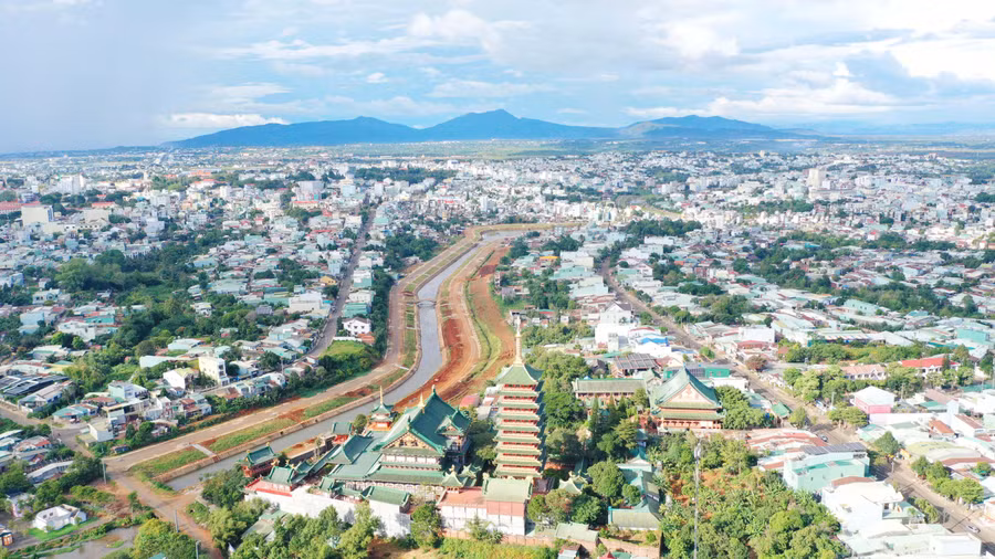 Pleiku thực hiện có hiệu quả mục tiêu kép, vừa phòng-chống dịch Covid-19, vừa phát triển kinh tế-xã hội. Ảnh: Quang Tấn