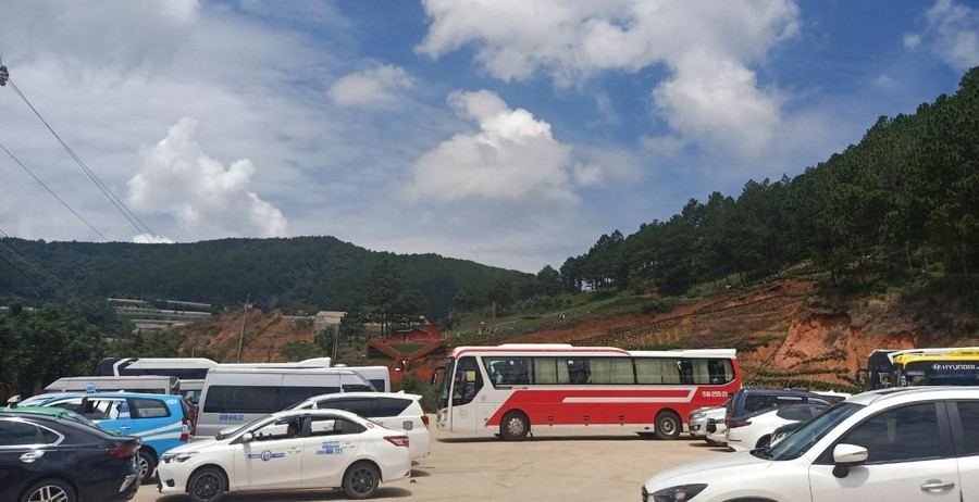 Các điểm tham quan du lịch tại TP.Đà Lạt nhộn nhịp du khách trong những ngày đón Giáng sinh. Ảnh: Lâm Viên