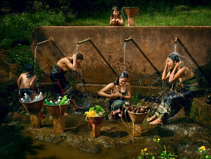  Bến nước Tây Nguyên.