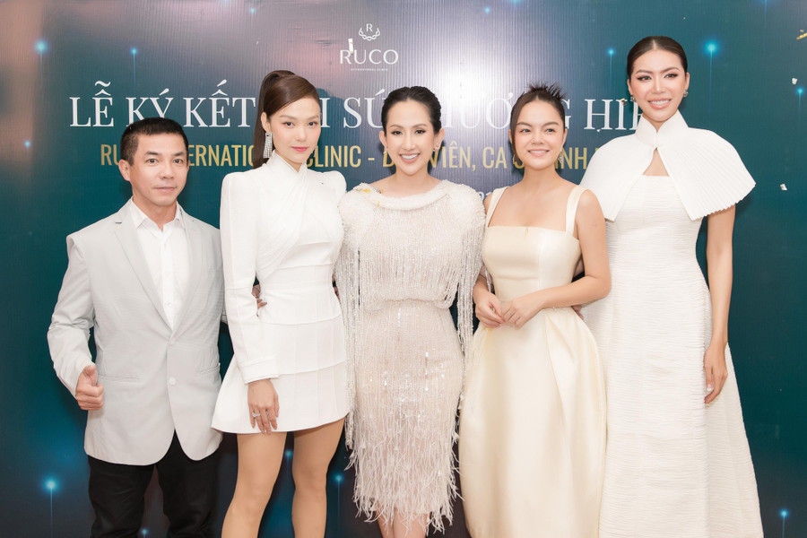 Đọ dáng bên những mỹ nhân Việt như: Minh Hằng, Minh Tú, Phạm Quỳnh Anh, Trâm Nguyễn trẻ trung không 