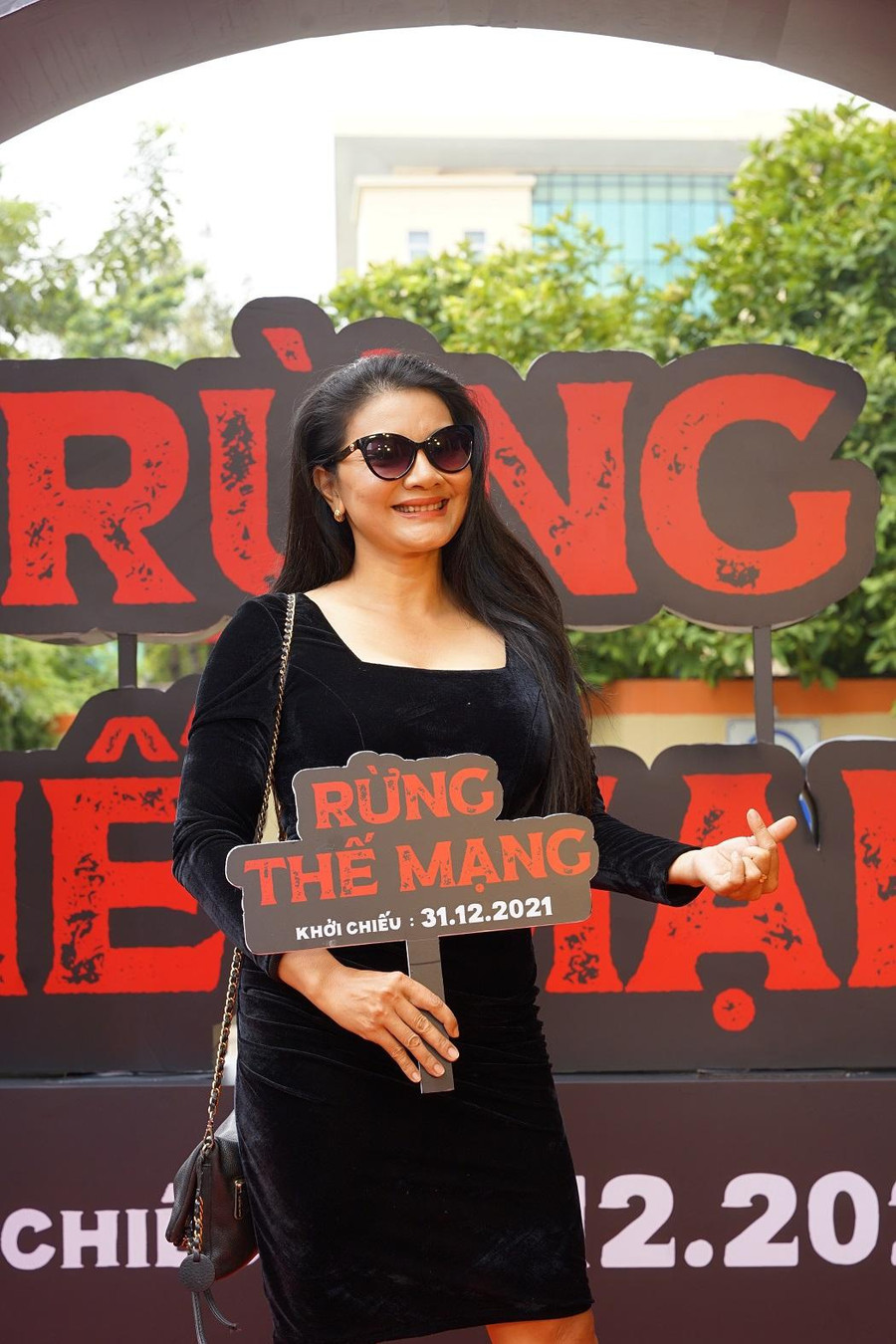 Kiều Trinh đóng vai mẹ của một phượt thủ trong phim. Ảnh: BTC