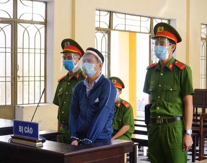 Bị cáo Thông lãnh án chung thân Bị cáo Thông lãnh án chung thân