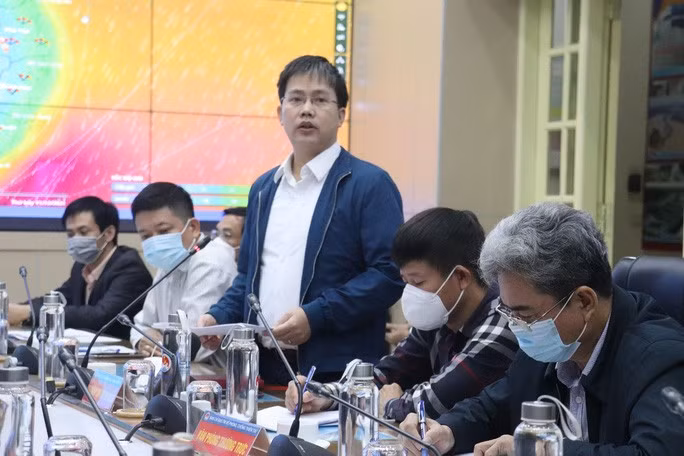 Ông Mai Văn Khiêm, Giám đốc Trung tâm Dự báo Khí tượng Thủy văn Quốc gia, phát biểu