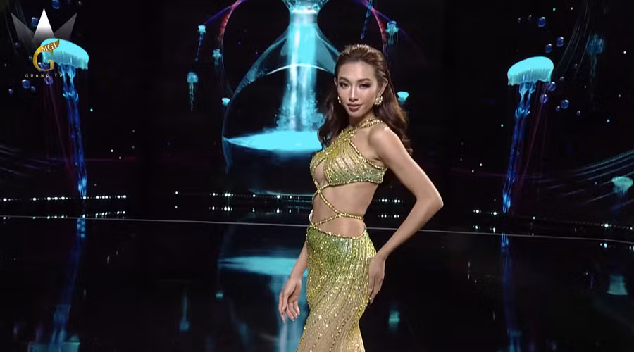 Bộ trang phục do nhà thiết kế Nguyễn Minh Tuấn thực hiện thể hiện khát khao chinh phục vương miện. Ảnh chụp màn hình