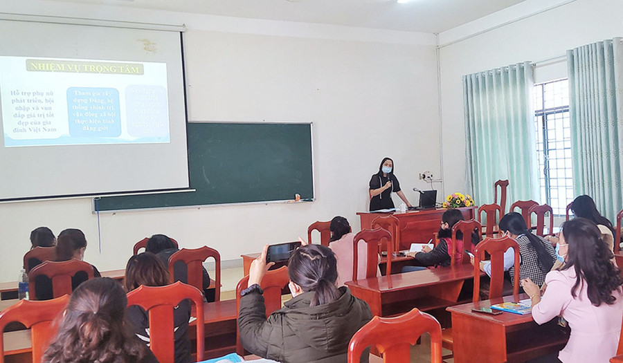  Quang cảnh lớp tập huấn. Ảnh: Minh Châu