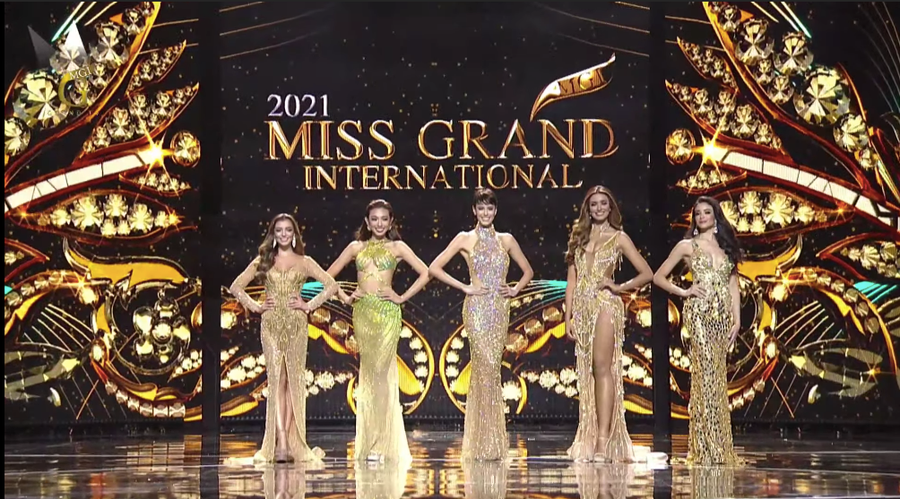  Top 5 trong giây phút công bố kết quả. Ảnh chụp màn hình