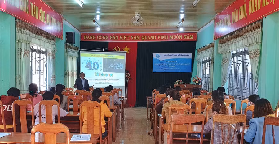 Quang cảnh lớp tập huấn. Ảnh: Minh Châu