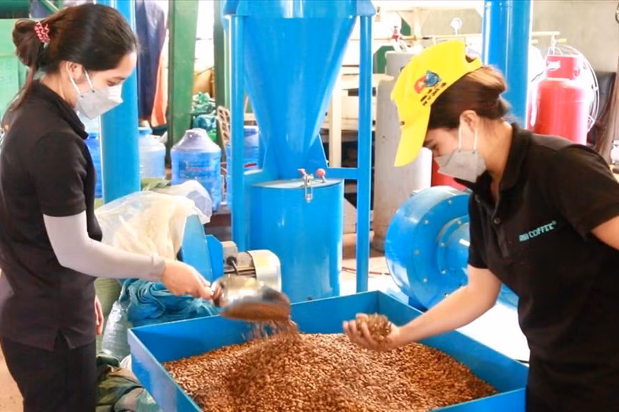 Vẫn còn nhiều lao động hồi hương về Đắk Lắk có nguyện vọng trở vào phía Nam làm việc. Ảnh minh họa: Bảo Trung