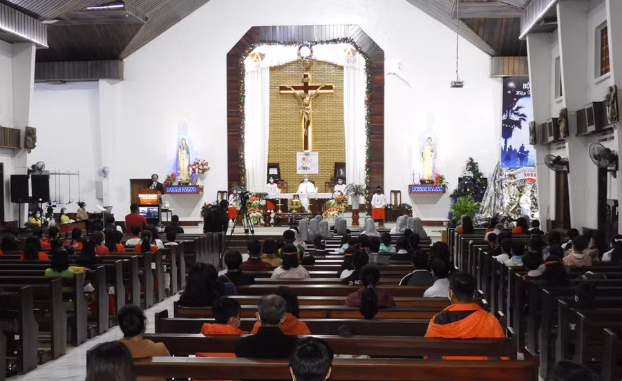 Lễ chính Giáng sinh tại Nhà thờ Đức An (0526) 