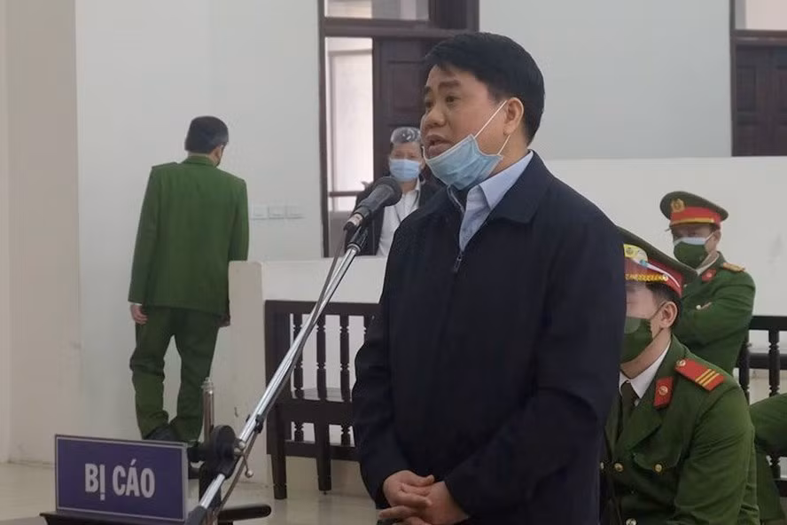 Cựu Chủ tịch UBND TP.Hà Nội Nguyễn Đức Chung tại phiên toà sơ thẩm. Ảnh: C.H