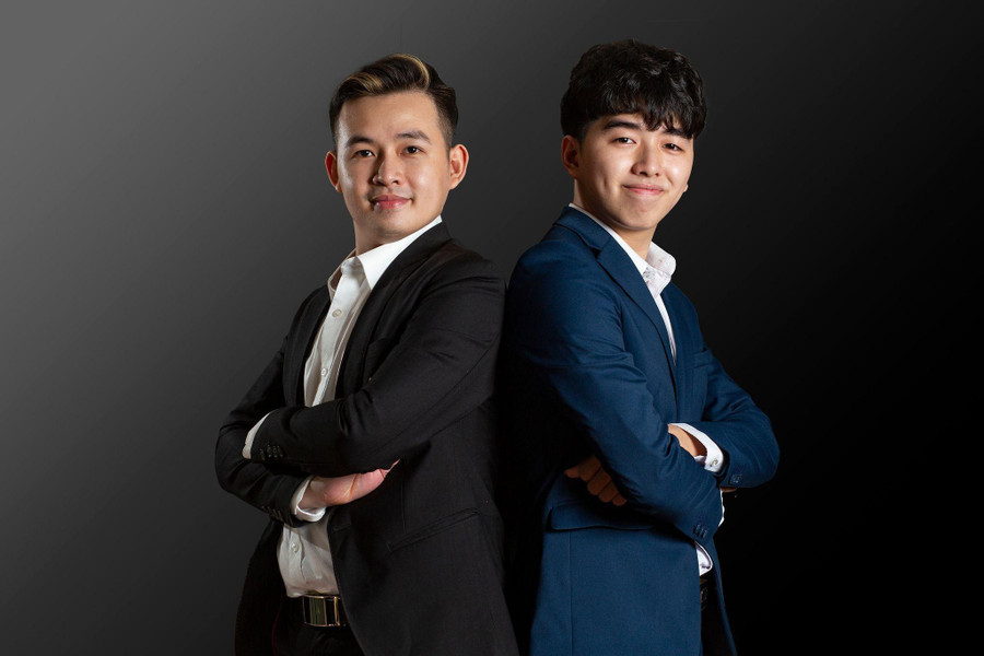 Cường và Nam (bên phải). Ảnh: NVCC Cường và Nam (bên phải). Ảnh: NVCC