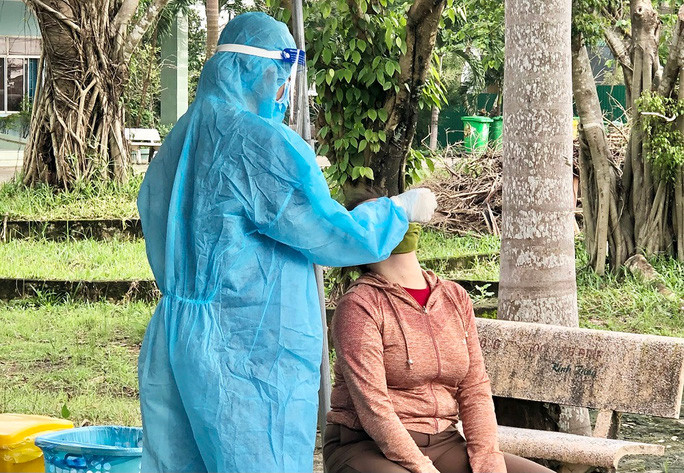 Quảng Ngãi thống nhất cho phép người mắc Covid-19 không triệu chứng được điều trị tại nhà từ ngày 20-12. Quảng Ngãi thống nhất cho phép người mắc Covid-19 không triệu chứng được điều trị tại nhà từ ngày 20-12.