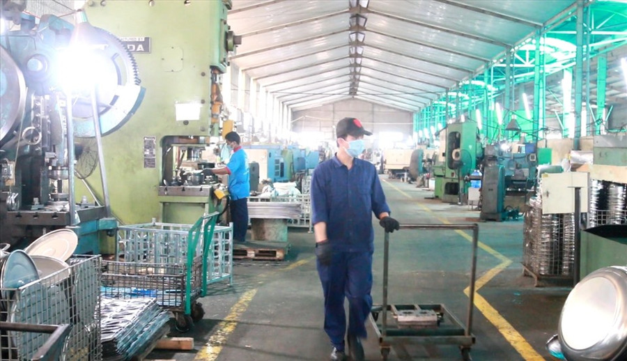 Các doanh nghiệp phía Nam sẽ sớm lên Đắk Lắk tuyển dụng lao động. Ảnh minh hoạ: Bảo Trung Các doanh nghiệp phía Nam sẽ sớm lên Đắk Lắk tuyển dụng lao động. Ảnh minh hoạ: Bảo Trung