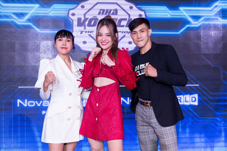 Để chuẩn bị cho 9 phút cho trận đối đầu trên sàn, Thùy Anh đã mất hai tháng liên tục để tập luyện. Nữ diễn viên có tập gym, yoga thường xuyên nhưng đây là lần đầu tiếp cận với bộ môn boxing.