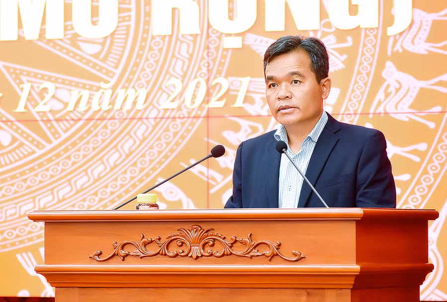 Bí thư Tỉnh ủy Hồ Văn Niên phát biểu tại hội nghị. Ảnh: Đức Thụy