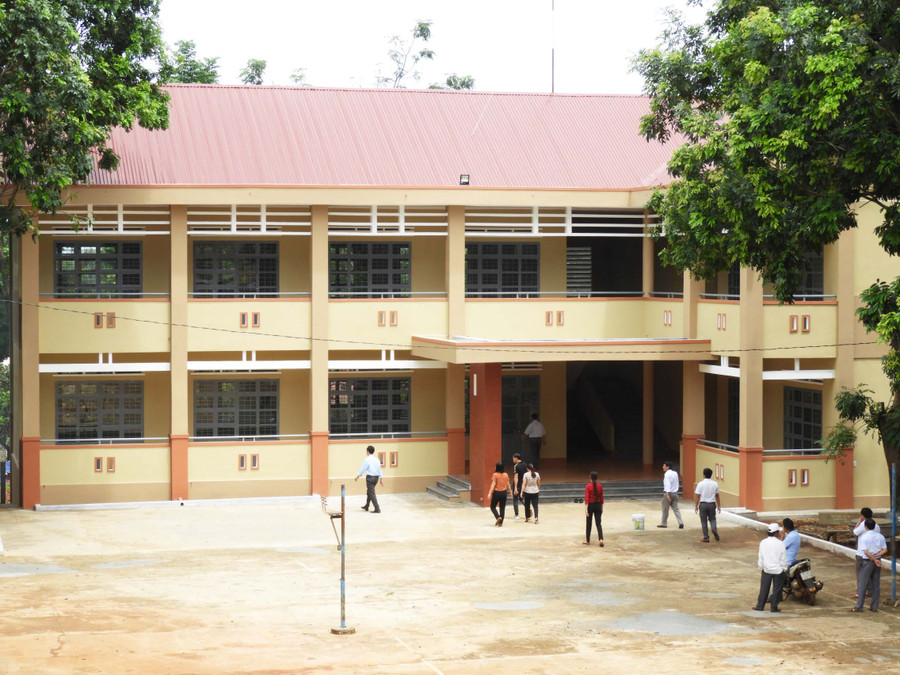 Công trình nhà học 2 tầng tại Trường THCS Phạm Hồng Thái huyện Ia Grai. Ảnh: Thanh Nhật