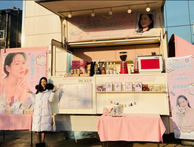 Dân mạng dự đoán Son Ye Jin đang tranh thủ đóng phim trước khi chính thức lên xe hoa cùng bạn trai Hyun Bin vào năm sau. Ảnh: INSTAGRAM NV