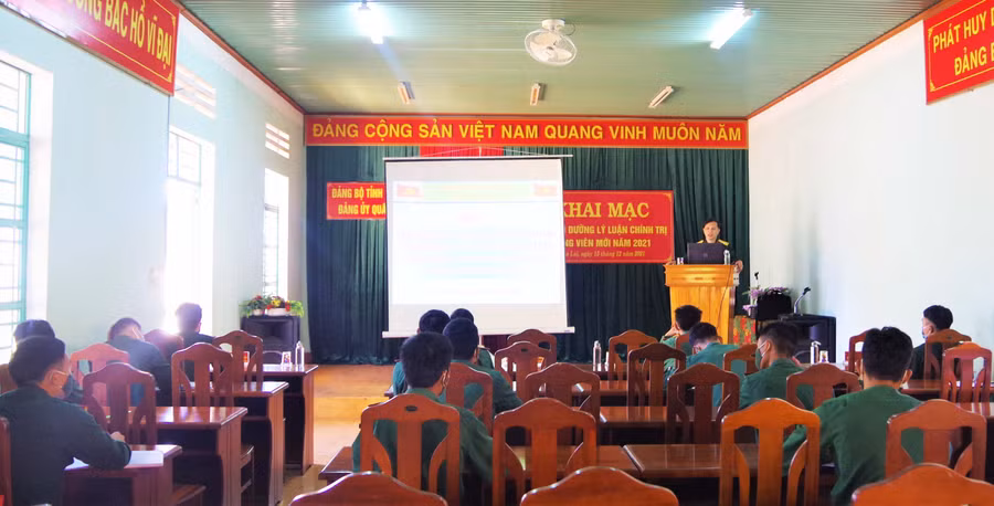 Quanh cảnh lớp học. Ảnh: Huy Bắc