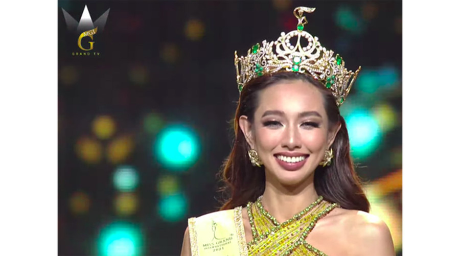 Nguyễn Thúc Thùy Tiên lần đầu tiên mang vương miện hoa hậu một cuộc thi nhan sắc thế giới về cho Việt Nam. Ảnh chụp màn hình Nguyễn Thúc Thùy Tiên lần đầu tiên mang vương miện hoa hậu một cuộc thi nhan sắc thế giới về cho Việt Nam. Ảnh chụp màn hình