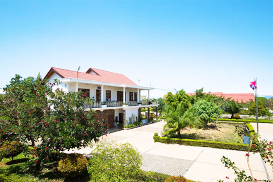 Cơ sở vật chất đầy đủ, không khí trong lành tạo ra môi trường sống và làm việc lý tưởng