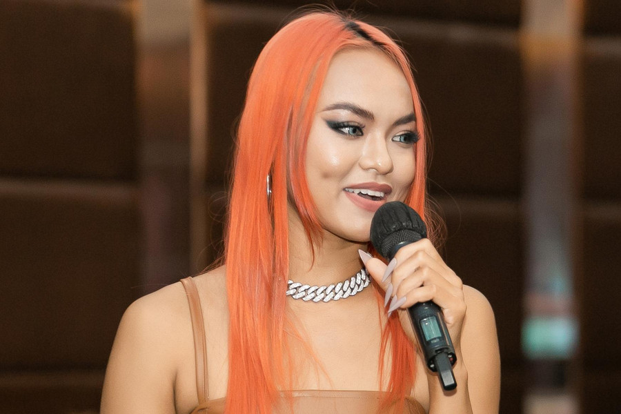 Đáng chú ý, Mai Ngô là một trong những nhân tố thu hút sự chú ý của khán giả vì cô sẵn sàng lên tiếng thách đấu các nữ 