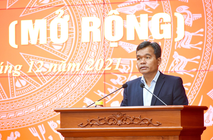  Bí thư Tỉnh ủy Hồ Văn Niên phát biểu khai mạc hội nghị. Ảnh: Đức Thụy