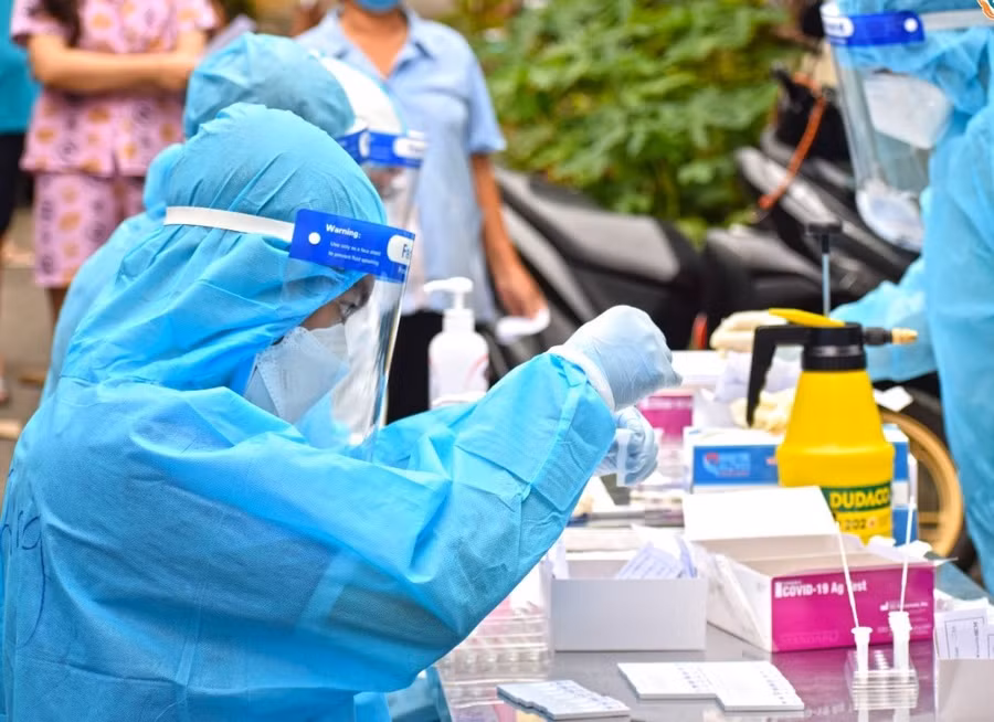 Bộ Y tế cho biết đến nay cả nước đã có hơn 1,2 triệu ca mắc COVID-19 khỏi bệnh