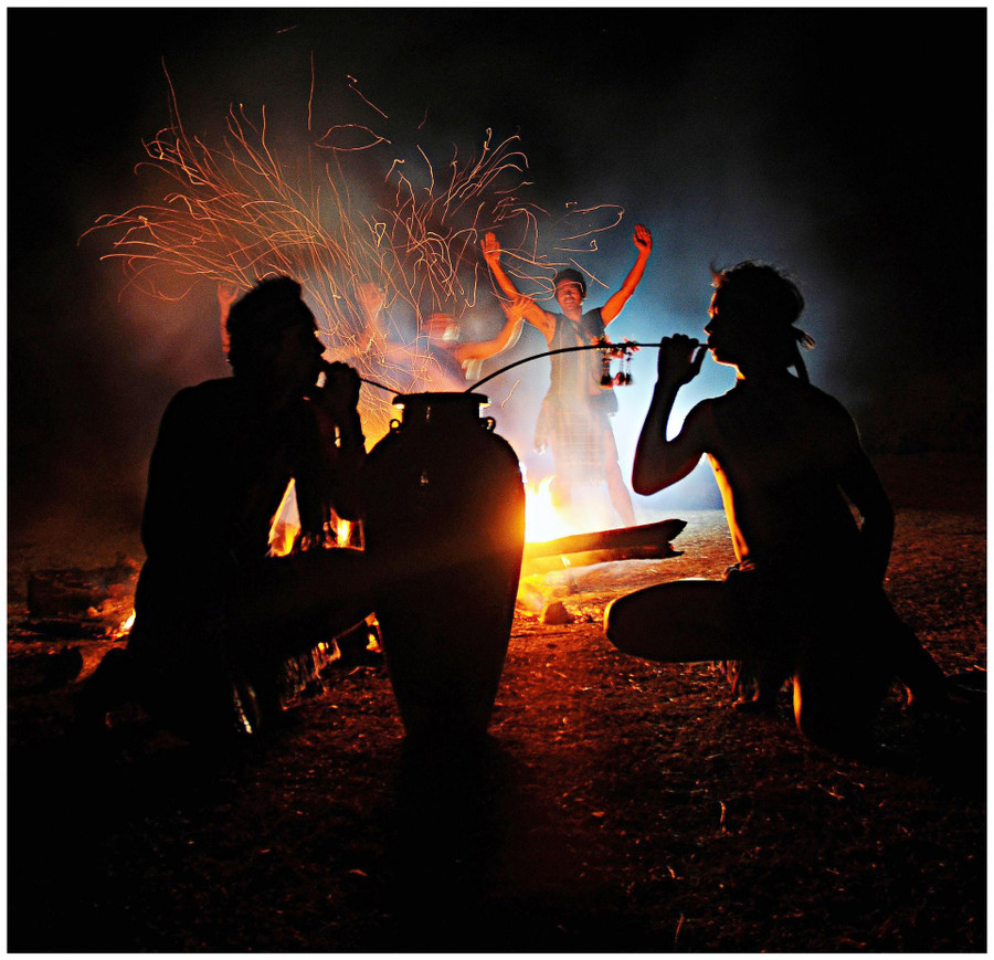 Bên ché rượu cần. Ảnh: Hà Hữu Nết Bên ché rượu cần. Ảnh: Hà Hữu Nết