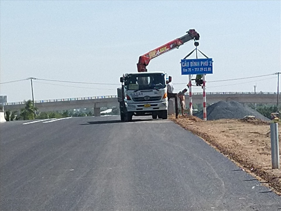 Những phần việc cuối cùng đang gấp rút thực hiện. Ảnh: K.Q