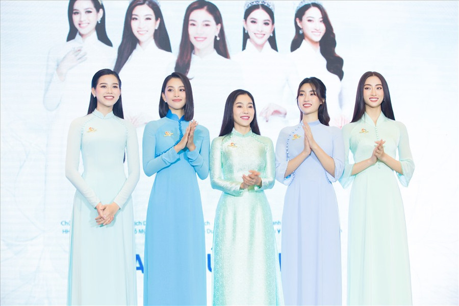  Đỗ Mỹ Linh và Đỗ Thị Hà vướng phải ồn ào 