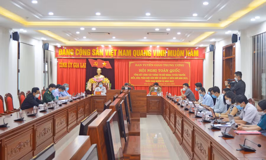 Quang cảnh hội nghị tại điểm cầu Tỉnh ủy. Ảnh: Anh Huy