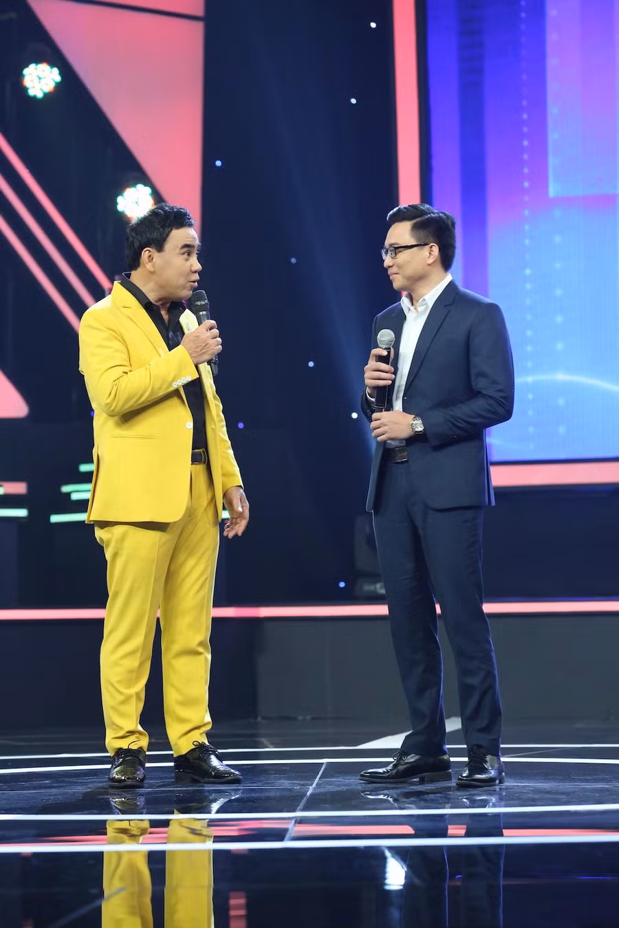 Bác sĩ Quốc Pháp chia sẻ về cảm giác gọi điện thông báo bệnh nhân qua đời. Ảnh: BTC