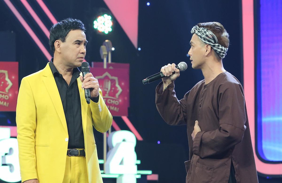 Thí sinh Hoài Bảo gây ấn tượng vì cách hát giống Đan Trường. Ảnh: BTC Thí sinh Hoài Bảo gây ấn tượng vì cách hát giống Đan Trường. Ảnh: BTC