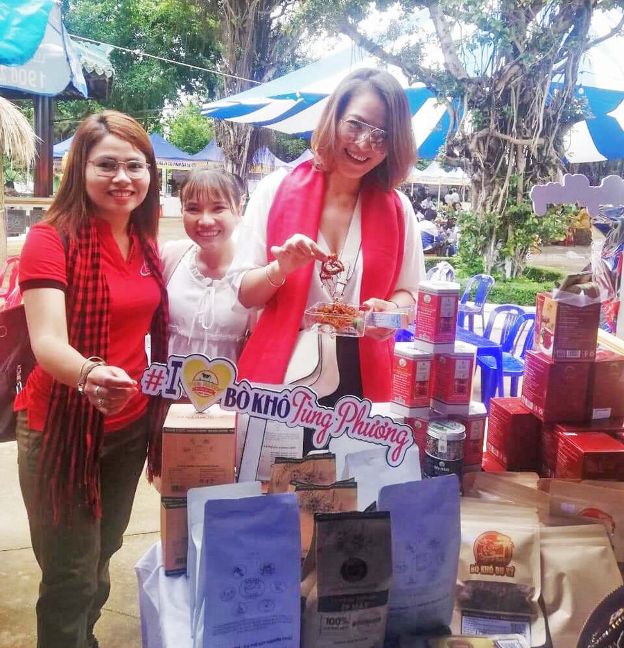 Sản phẩm bò khô Tùng Phương Du Ký được người tiêu dùng tin tưởng lựa chọn sử dụng (ảnh chụp trước tháng 4-2021). Ảnh: Sơn Ca