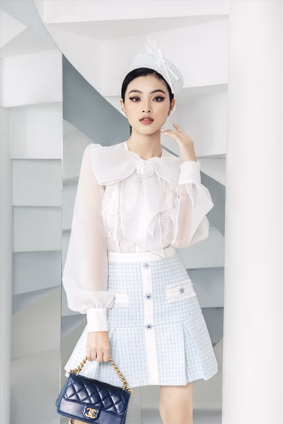 Khi được hỏi cảm xúc lần đầu chạm ngõ điện ảnh, Lan Thy bày tỏ: “Thú thật quá trình thử vai của em diễn ra khá là rụt rè và lúng túng, vì đây là lần đầu tiên em tham gia casting phim, mọi thứ đều mới mẻ với em. Việc được chọn cho vai Bích Diễm là một bất ngờ và niềm vui rất lớn đối với em“.