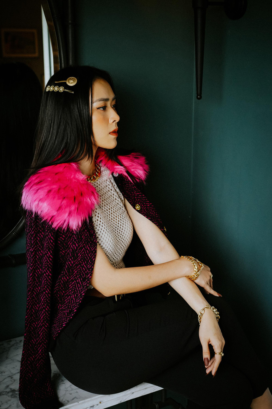 Nói về việc vì sao đẩy mạnh việc kinh doanh trong thời điểm còn nhiều khó khăn, nữ diễn viên xinh đẹp chia sẻ: “Thật ra, với vai trò mới này Ngọc đã được chuẩn bị từ lâu nhưng do dịch nên mọi kế hoạch phải dời lại. Nhiều người cho rằng đây là thời điểm mạo hiểm nhưng nếu lo sợ và không dám thử thách bản thân thì làm sao biết được sức mình sẽ đến đâu. Mặt khác, làm đẹp là một nhu cầu thiết yếu không chỉ riêng phụ nữ mà còn ngay cả phái mạnh nên Ngọc sẽ cố gắng hết sức”. Ảnh: Quỳnh Phạm