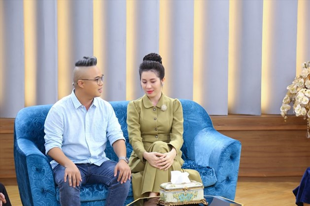  Cặp vợ chồng kể chuyện hôn nhân tại 