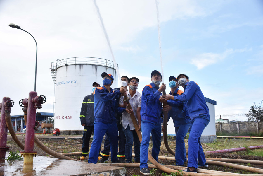 Lực lượng và phương tiện tham gia diễn tập gồm 168 người thuộc 13 đơn vị trên địa bàn tỉnh cùng 28 xe các loại, 4 máy bơm và các phương tiện chuyên dụng, hỗ trợ khác. 