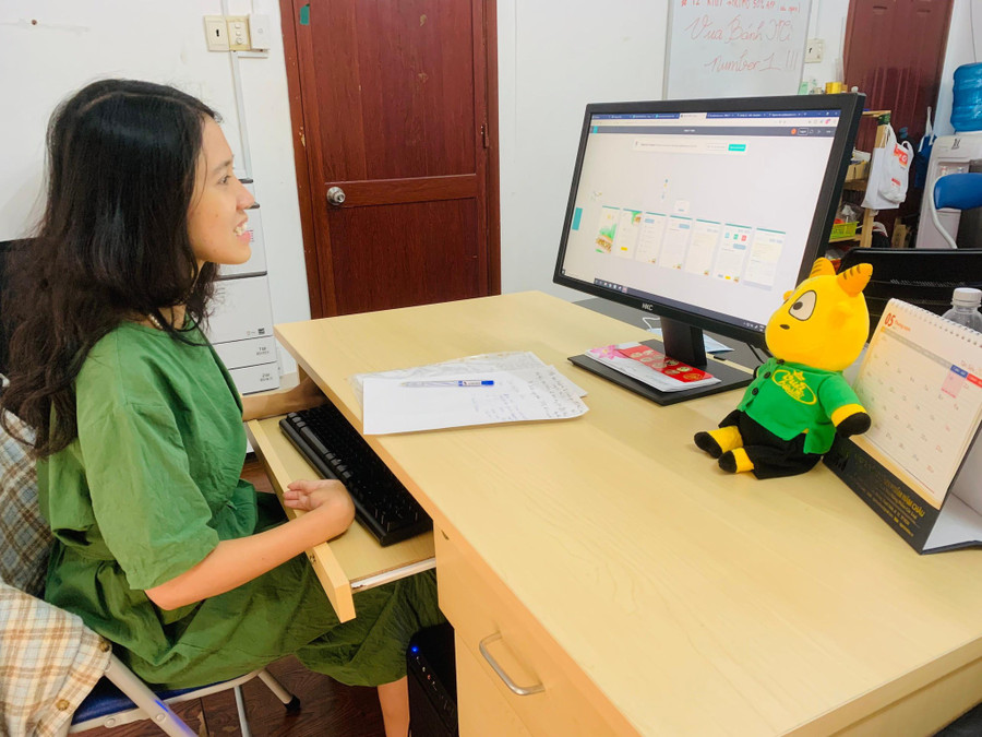 Chị Phạm Hồng Nhung hiện là designer chuyên nghiệp tại một công ty ở Q.Bình Thạnh