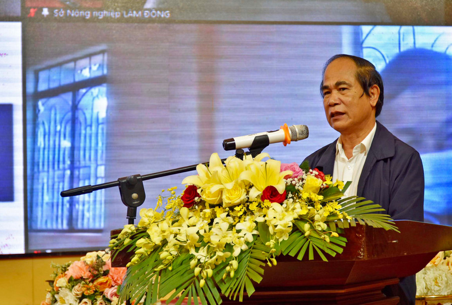 Chủ tịch UBND tỉnh Võ Ngọc Thành phát biểu tại hội thảo. Ảnh: Lê Nam Chủ tịch UBND tỉnh Võ Ngọc Thành phát biểu tại Hội thảo. Ảnh: Lê Nam