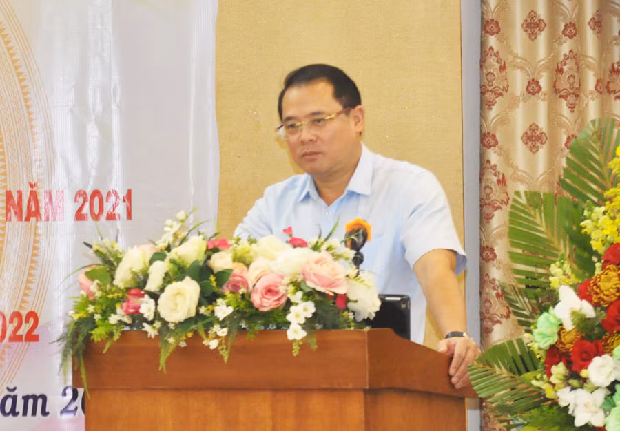 Phó Chủ tịch UBND tỉnh Hồ Phước Thành phát biểu chủ trì hội nghị. Ảnh: R'Ô HOK