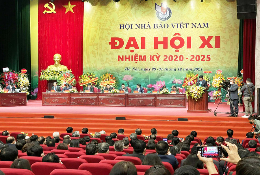 Quang cảnh đại hội sáng 31-12