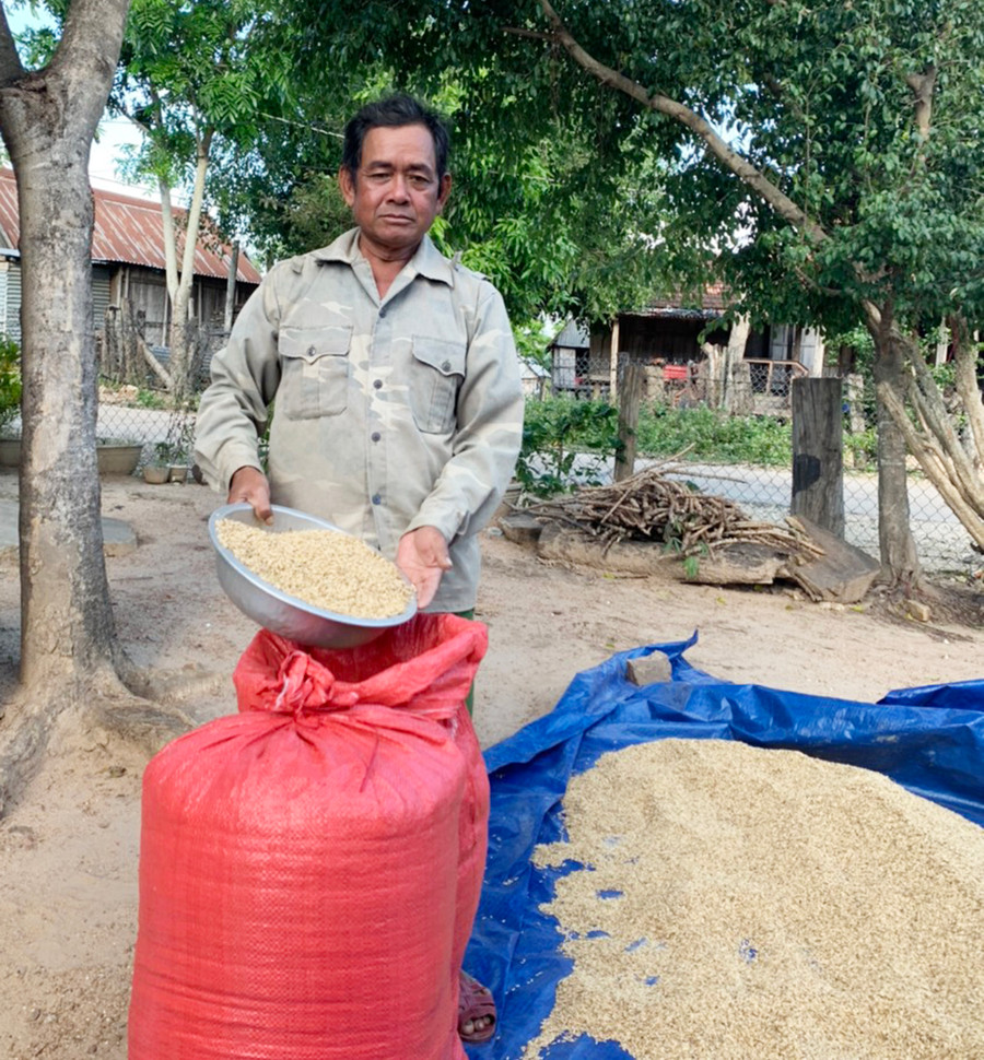 Ông Đinh Khiếp là người uy tín ở xã An Trung. Ảnh: R'Ô HOK Ông Đinh Khiếp là người uy tín của xã An Trung. Ảnh: R'Ô HOK