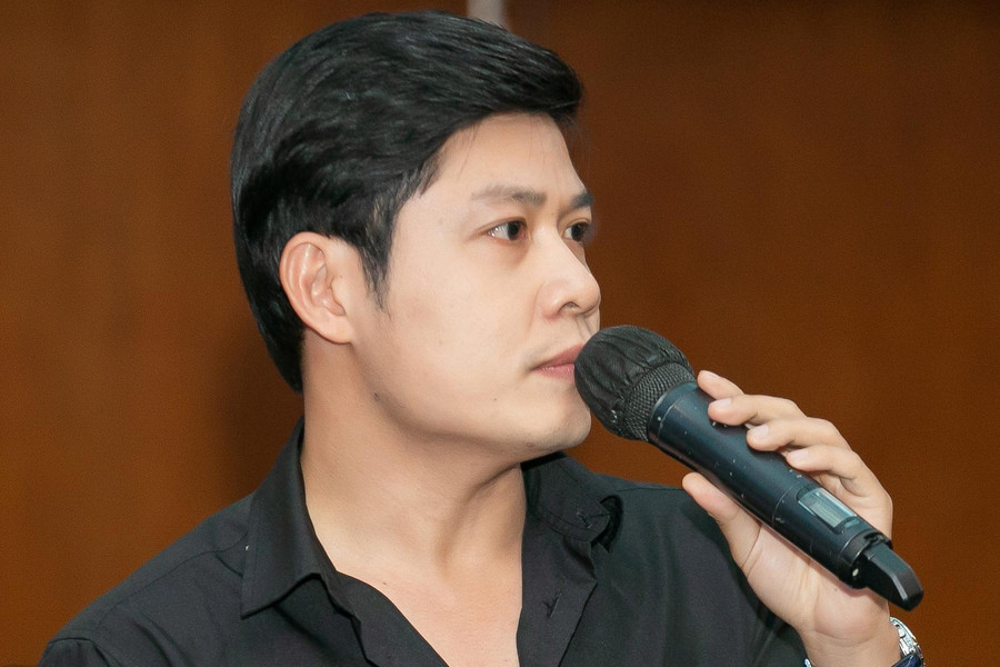 Trái ngược với Quách Ngọc Ngoan, nhạc sĩ Nguyễn Văn Chung lại rất hào hứng với gameshow này. Anh tiết lộ bản thân đã nhận lời mời ngay và không suy nghĩ quá nhiều. Song song đó, nam nhạc sĩ mong muốn bộ môn này sẽ giúp anh cải thiện sức khỏe và giảm thiểu áp lực trong cuộc sống. Ảnh: BTC