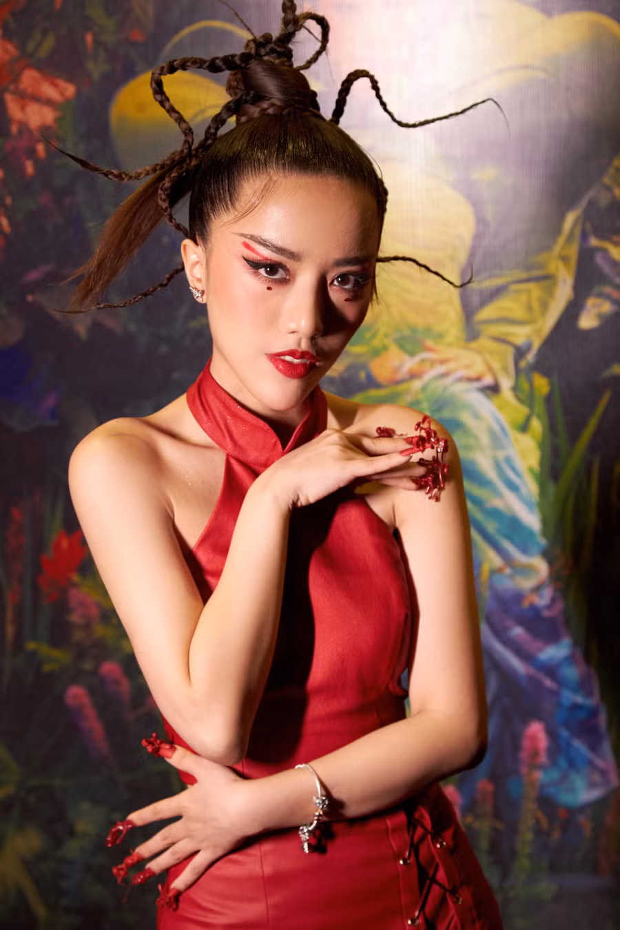 Nữ ca sĩ có biệt danh 'cô bé hạt tiêu' ngày nào giờ đã 'lột xác'. Ảnh: NVCC