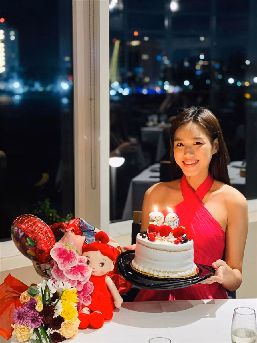 Mới đây người đẹp đã chia sẻ những hình ảnh sau khi rời Miss World 2021 để trấn an người hâm mộ. Nhờ có người quen tại Mỹ, Đỗ Thị Hà đã nhanh chóng lấy lại tinh thần và chuẩn bị trở về Việt Nam. Ảnh: NVCC.